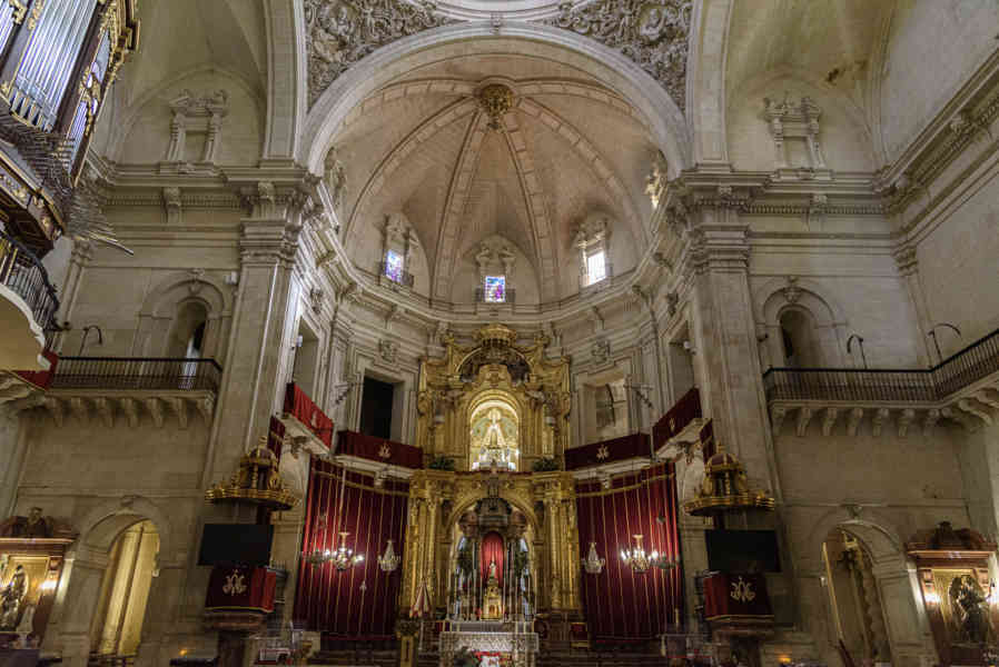 Alicante - Elche 13 - basílica de Santa María.jpg